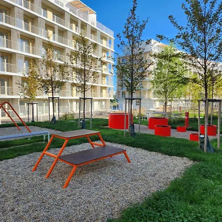 Ba With Free Garage Parking, Huge Outside Area Bratislava