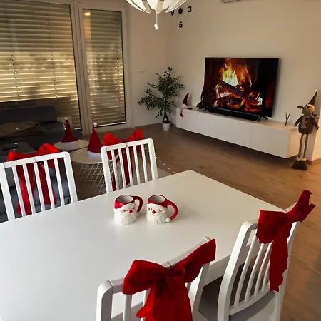 Ba With Free Garage Parking, Huge Outside Area * Bratislava