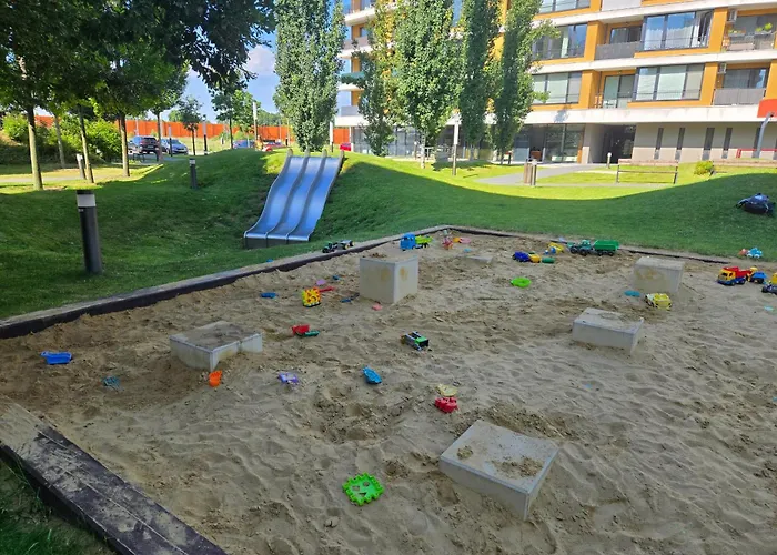 Ba With Free Garage Parking And Garden Братислава