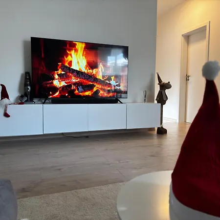 Ba With Free Garage Parking And Garden Lejlighed *