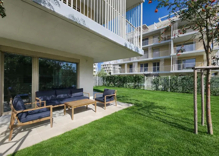 Ba With Free Garage Parking And Garden Apartament Bratislava