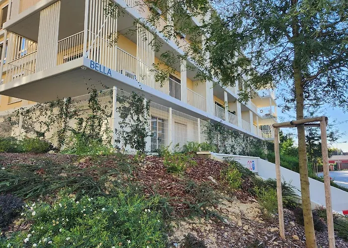 Ba With Free Garage Parking And Garden 브라티슬라바